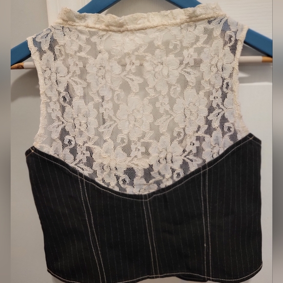 Classic Pinstriped Vest With Lace Back Detail Size large - Picture 2 of 5